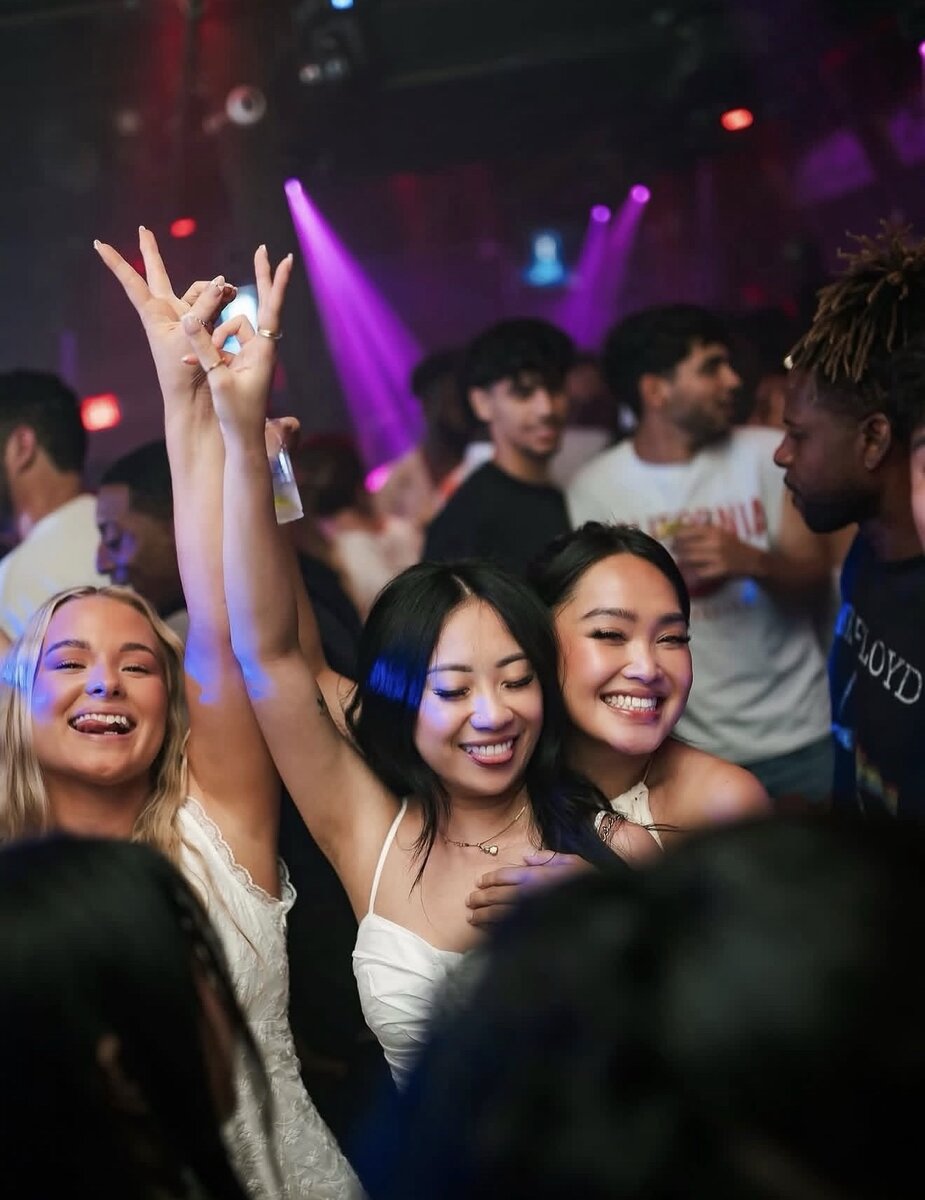 Club crowd energy